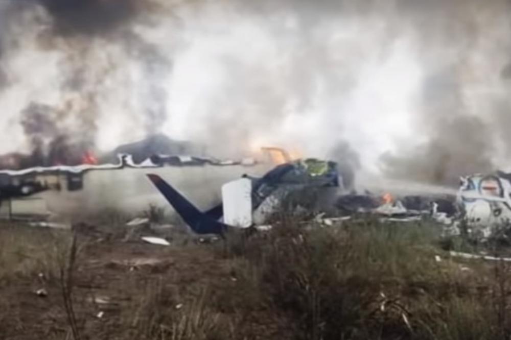 OD AVIONA OSTAO KRŠ, A SVIH 97 PUTNIKA PREŽIVELO: Zahvaljujući jednoj stvari niko nije poginuo u avionskoj nesreći  u Meksiku! (VIDEO)