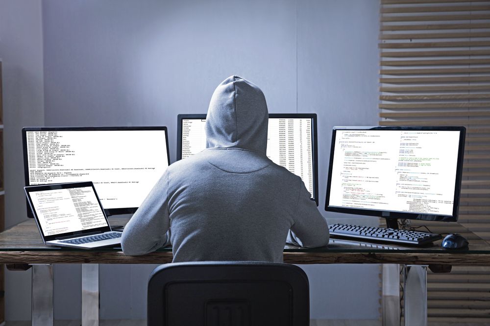 ISTRAŽUJEMO MODELE VELIKIH PREVARA: Hakeri navuku naivne i ukradu im identitet