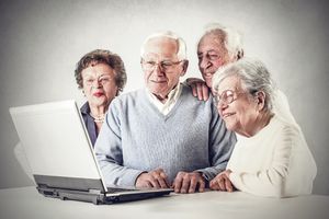 POMOĆ ZA NAJUGROŽENIJE: Penzionerima sa nižom penzijom novčani dodatak dva puta godišnje