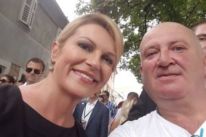 SRAMOTAN SELFI: Kolinda i Plenković se slikali sa veteranom koji je novinarima pretio smrću