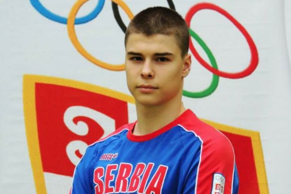 JOŠ JEDAN PUTNIK ZA TOKIO: Srpski plivač Andrej Barna učestvuje na Olimpijskim igrama u Tokiju