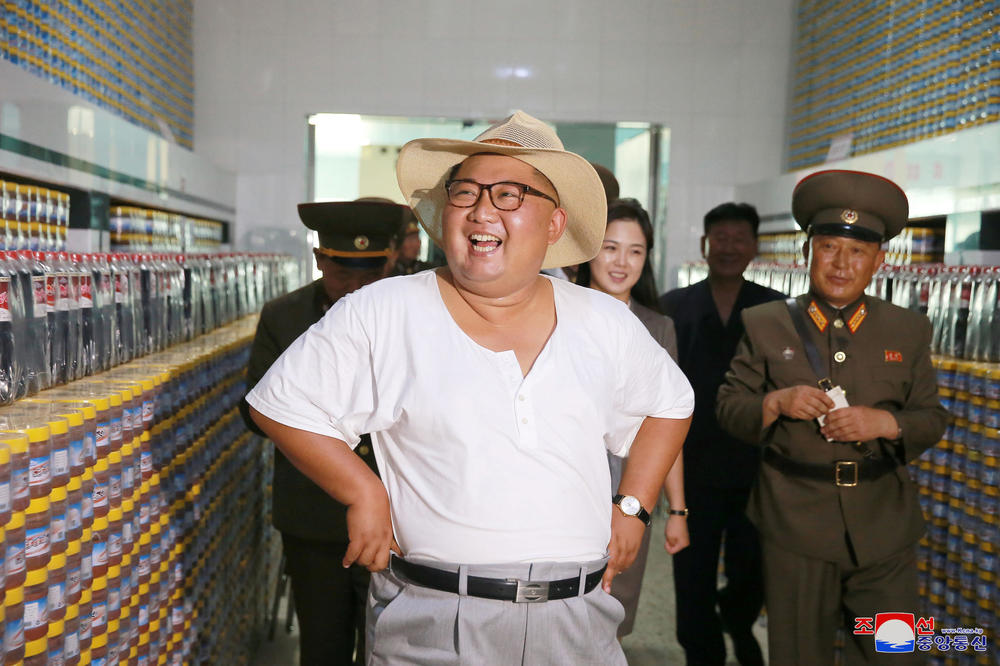 KIM SE RAZGOLITIO: Lider Severne Koreje u HIT IZDANJU! Ovo dosad niste videli