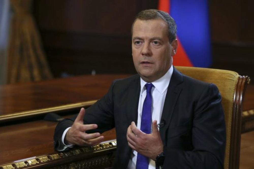 RUSKI PREMIJER SE POVREDIO: Otkriveno zašto se Dimitrij Medvedev ne pojavljuje u javnosti