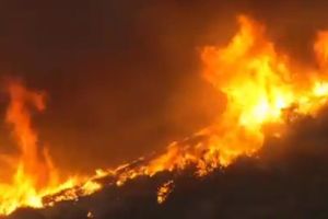 LOS ANĐELES U PANICI: Podmetnuti požari SVE BLIŽI gradu, već IZGORELO 13 kuća (VIDEO)