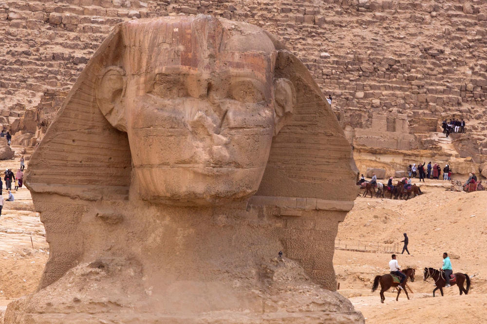 SPEKTAKULARNO OTKRIĆE U EGIPTU: Tokom radova pronađena još jedna sfinga stara oko 4.000 godina!