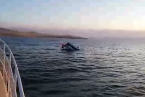 NOVINARKA SNIMILA PAD AVIONA: Plutao po Bajkalskom jezeru, pilot čekao spasioce na krilu letelice (VIDEO)
