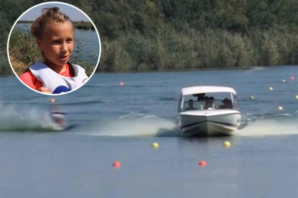 SPEKTAKL NA VODI: Na Bečmenskom jezeru se okupili SKIJAŠI iz celog sveta, a najmlađa učesnica Ana ima 8 godina (KURIR TV)