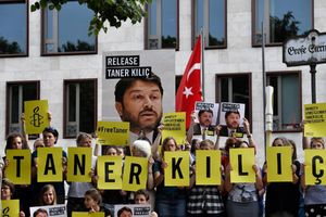 TURSKI SUD OSLOBODIO KILIČA: Predsednik Amnesti internešenela još nije pušten iz zatvora!
