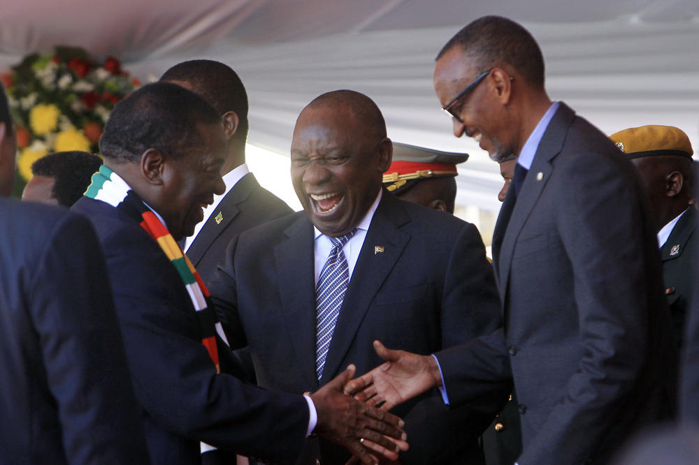 MNANGAGVA POLOŽIO ZAKLETVU: Sada i zvanično počeo mandat predsednika Zimbabvea! (FOTO)