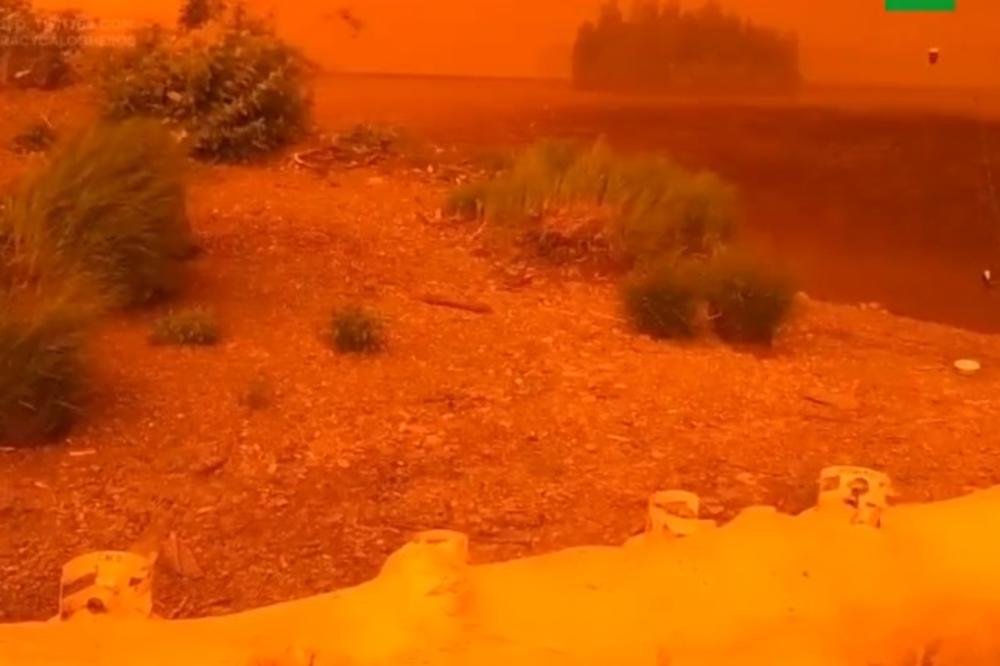 KAO DA JE MARS SIŠAO NA ZEMLJU: Jezero u Kanadi izgleda kao s druge planete (FOTO, VIDEO)