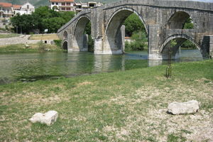 TREBINJE: Grad Jovana Dučića, sunca, vina i dobrih ljudi!