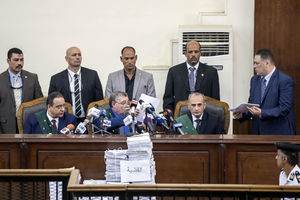 BEZ MILOSTI: Egipatski sud izrekao 75 smrtnih kazni U JEDNOM DANU!