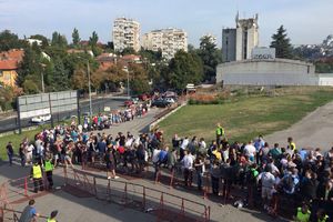 EMOTIVNO PISMO ZVEZDAŠA KOJI JE IZVISIO ZA ULAZNICE ZA LIGU ŠAMPIONA: Kažu, za mene nema karata! Nema veze, ja ću na Radnik, jer ljubav čine sitnice