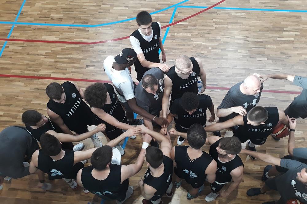 DEBAKL CRNO-BELIH ZA KRAJ TURNEJE PO ŠPANIJI: Košarkaši Partizana izgubili od Barselone čak sa 37 poena razlike