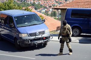 BANJALUČKA POLICIJA NA NOGAMA, PRETRESI PO ČITAVOM GRADU: Kradljivci kola u panici