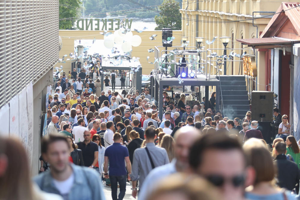 JER JEDAN I JEDAN NISU DVA, VEĆ JEDANAEST: Pripremite plesne cipele, večeras počinje 11. Weekend Media Festival!