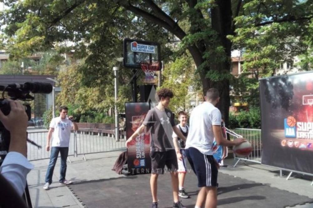 MALIŠANI ODUŠEVLJENI! Ceo dan se družili s košarakašima u parku Petar Kočić (FOTO)