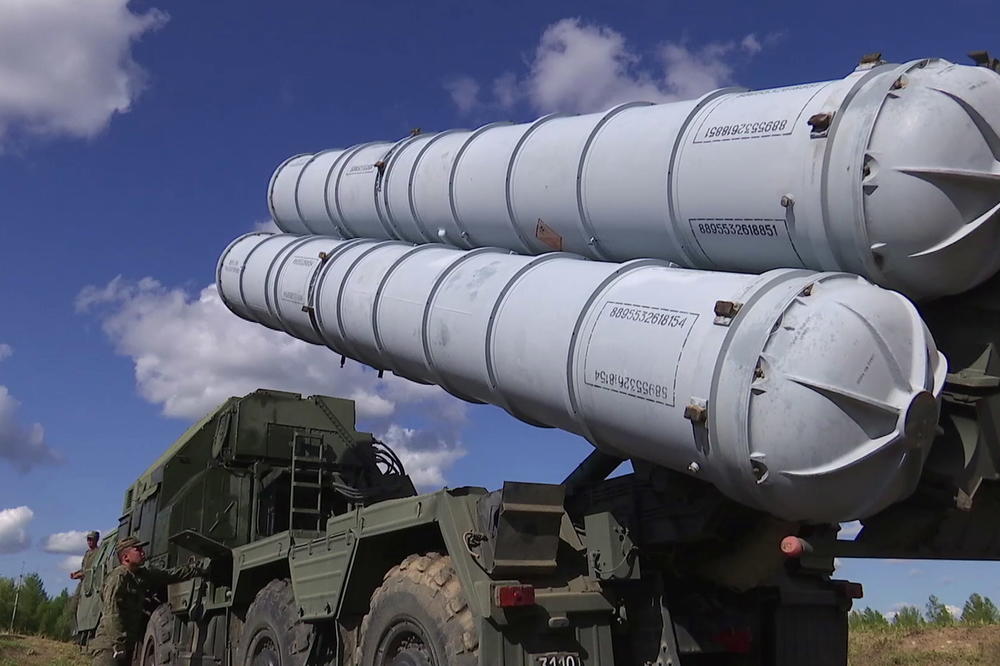 OGLASILO SE MINISTARSTVO ODBRANE BELORUSIJE: Ukrajinski raketu ispaljenu iz S-300 oborila beloruska PVO