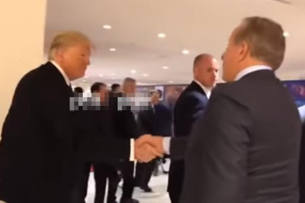 "IZVINJAVAM SE ŠTO SAM RADIO ZA KGB" Pacoli spopao Trampa nasred hodnika, sačekuša šokirala američkog predsednika! (VIDEO)