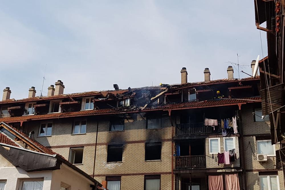 VELIKI POŽAR U NOVOM PAZARU: Eksplodirala plinska boca, zapalila se dva sprata zgrade i krov, DVOJE LJUDI POGINULO! (FOTO, VIDEO)