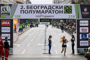SRPKINJA U VELIKOM STILU TRIJUMFOVALA NA  POLUMARATONU! Biljana Cvijanović: Jedna od najvećih trka mog života! (FOTO)