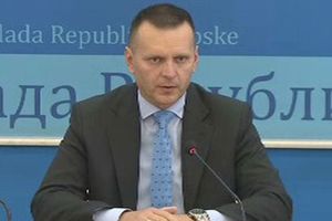 LUKAČ TRAŽI OD MEKTIĆA: BiH da glasa protiv prijema Kosova u Interpol!