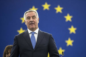 MILO UVEREN: Crna Gora će postati prva naredna članica EU!