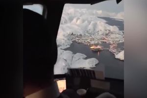 ZANEMEĆETE: Evo kako izgleda sletanje aviona na Grenland! (VIDEO)
