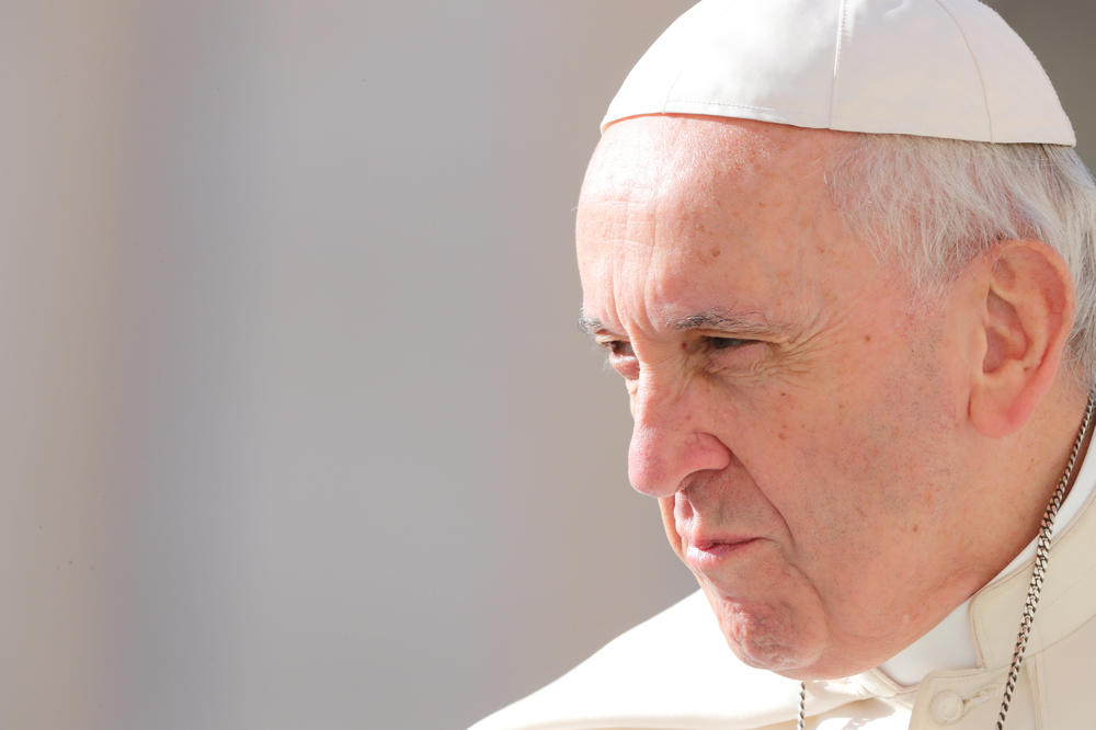 KATOLICI IMAJU NOVI OČENAŠ: Promenu teksta molitve odobrio papa Franja