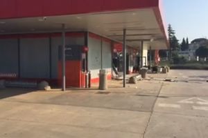 FILMSKA PLJAČKA KOD POREČA: Lopovi digli bankomat u vazduh i odneli oko 67.000 evra (VIDEO)