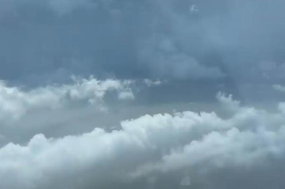 OVAKO IZGLEDA U CENTRU ČUDOVIŠNOG URAGANA: Pilot uleteo u srce moćne oluje, nikad ovako nešto nije doživeo (VIDEO)