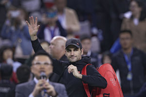 KAKAV ŠOK U ŠANGAJU! Hrvat zaustavio Federera u polufinalu! Borna Ćorić zakazao finale sa Novakom (VIDEO)
