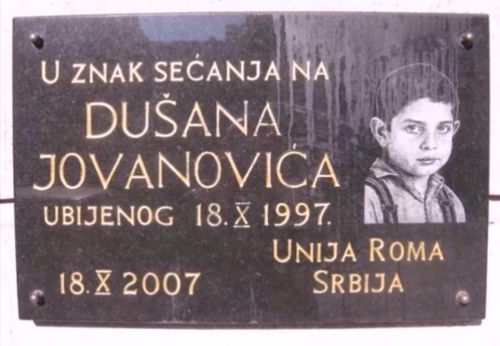Dušan Jovanović, Beogradska, skinhedsi