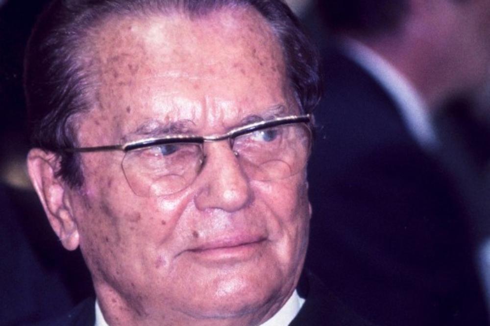 ISPLIVALA NAJVEĆA TAJNA VATIKANA I SFRJ: Tito je bio MASON i sarađivao sa USTAŠAMA! Otkriveno zašto je umro baš u Ljubljani