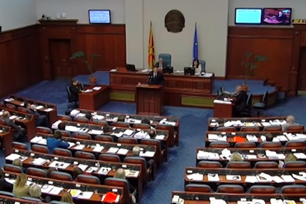 SVE VIŠE OPOZICIONARA PODRŽAVA PRESPANSKI SPORAZUM: Još 4 poslanika VMRO-DPMNE za ustavne promene