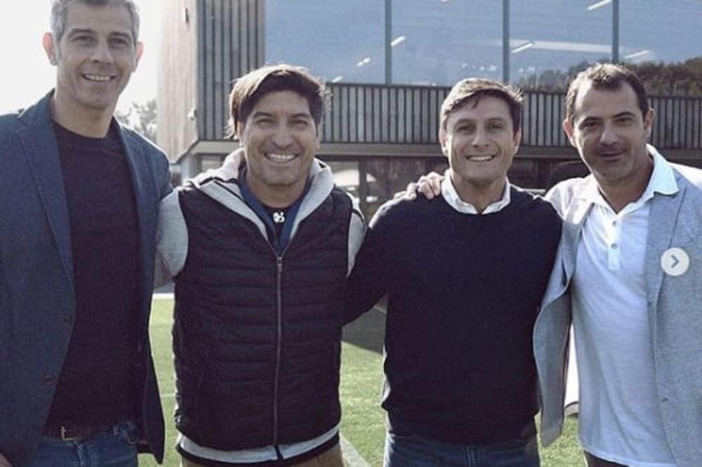 LEGENDE POSETILE BIVŠI KLUB: Deki, Toldo, Zamorano i Zaneti podržali Inter pred derbi sa Milanom (FOTO)