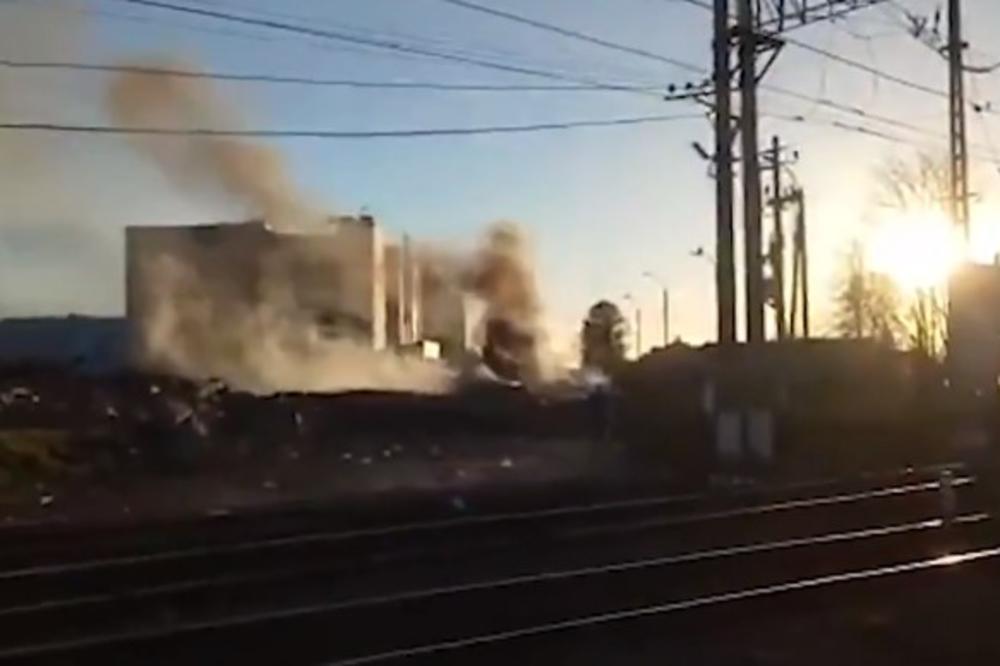 EKSPLOZIJA UNIŠTILA FABRIKU PIROTEHNIKE KOD SANKT PETERBURGA: Nestao ceo sprat postrojenja, najmanje 4 mrtvih (VIDEO)