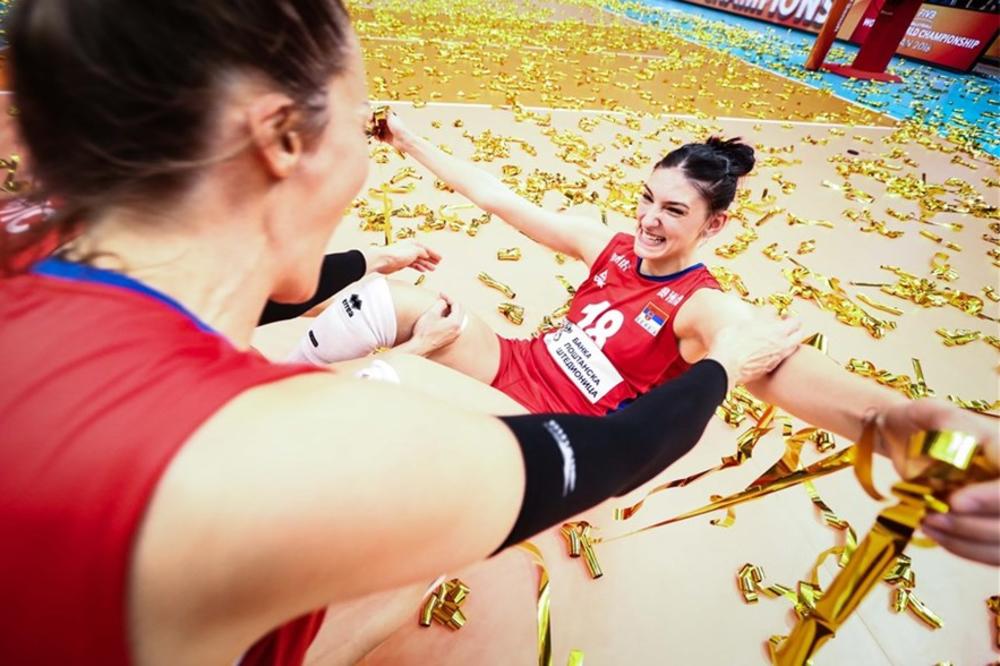 EVROPSKI ŠAMPIONI: Tijana Bošković i Uroš Kovačević proglašeni za najbolje odbojkašicu u 2019. godini