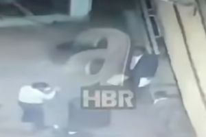 ISPLIVALI ZLOKOBNI SNIMCI! NOVI DOKAZ UBISTVA NOVINARA: Saudijci pale dokumenta dan posle, a CRNI MERCEDES OSTAJE MISTERIJA (VIDEO)