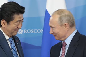 ABE VERUJE PUTINU: Japan želi da konačno potpiše mirovni sporazum sa Rusijom