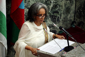 ETIOPIJA IZABRALA PRVU ŽENU PREDSEDNICU: Polovina ministara u vladi su žene, uključujući i resor odbrane! (FOTO)