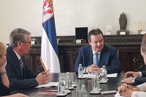 RAZGOVARALI O AKTIVNOSTIMA POVODOM PUTINOVE POSETE SRBIJI: Ministar Dačić se sastao sa Aleksandrom Čepurinom