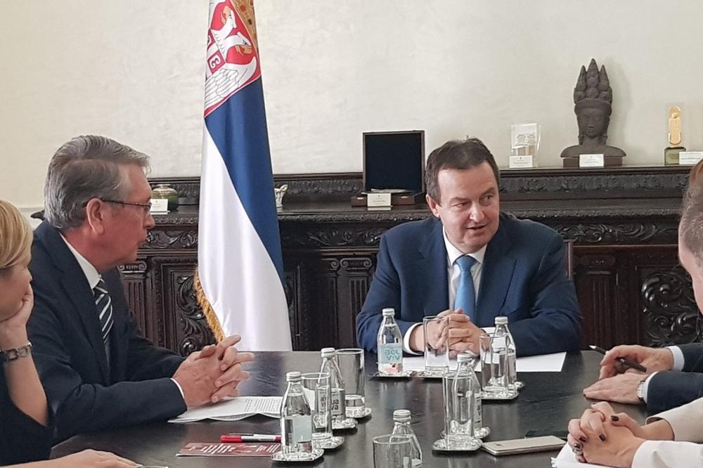 RAZGOVARALI O AKTIVNOSTIMA POVODOM PUTINOVE POSETE SRBIJI: Ministar Dačić se sastao sa Aleksandrom Čepurinom