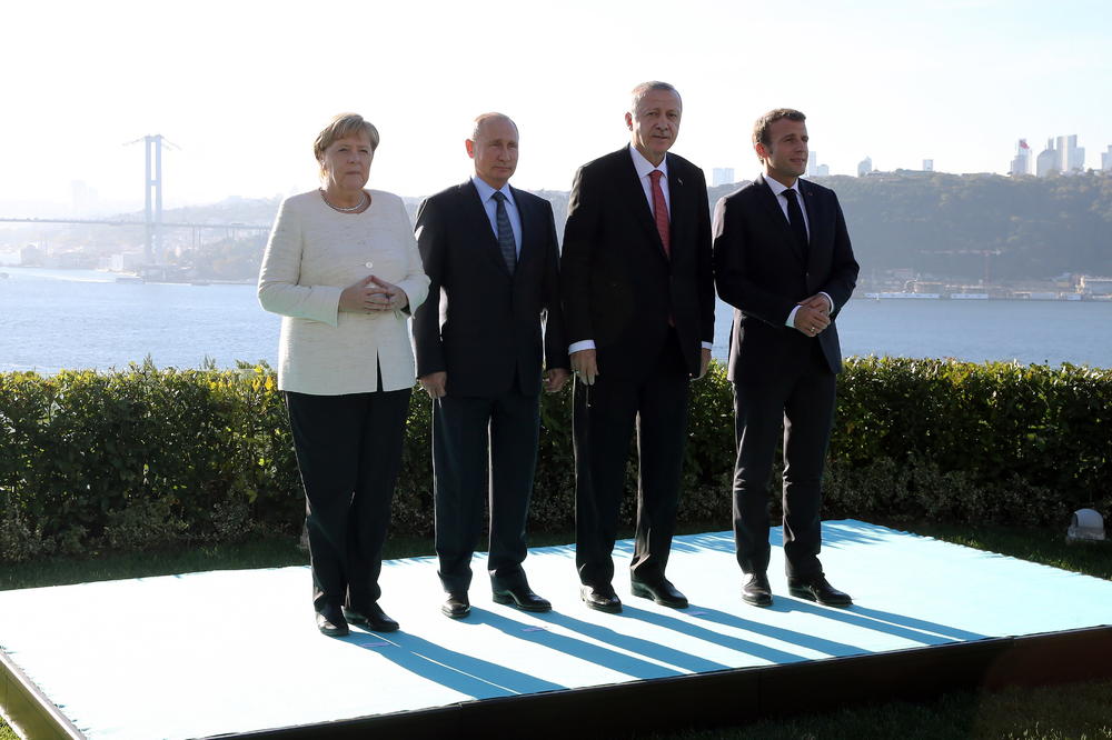 ONI REŠAVAJU SUDBINU SIRIJE: Počeo samit Merkelove, Putina, Makrona i Erdogana (FOTO)