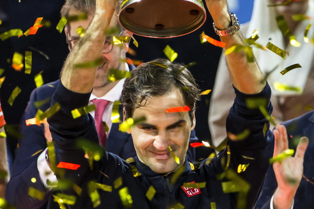 RODŽER SLAVIO U RODNOM GRADU: Federer osvojio 99. ATP titulu trijumfom u Bazelu