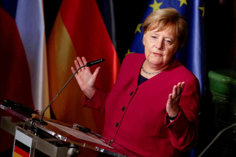 NAJMOĆNIJA ŽENA ŠOKIRALA SVET! Niko ne zna da li će Angela Merkel ostati kancelarka!