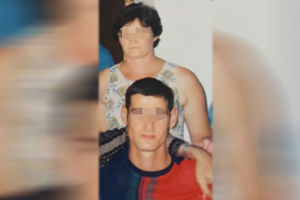 MAJKU JUTROS POSLAO U SMRT, PA PRESUDIO SEBI: Ovo je žena koju je ubio rođeni sin, policija ga zatekla prerezanog vrata