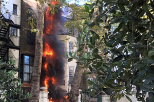 OGROMAN POŽAR PORED SAUDIJSKE AMBASADE: Vatra i eksplozije iz restorana u Londonu! (FOTO, VIDEO)