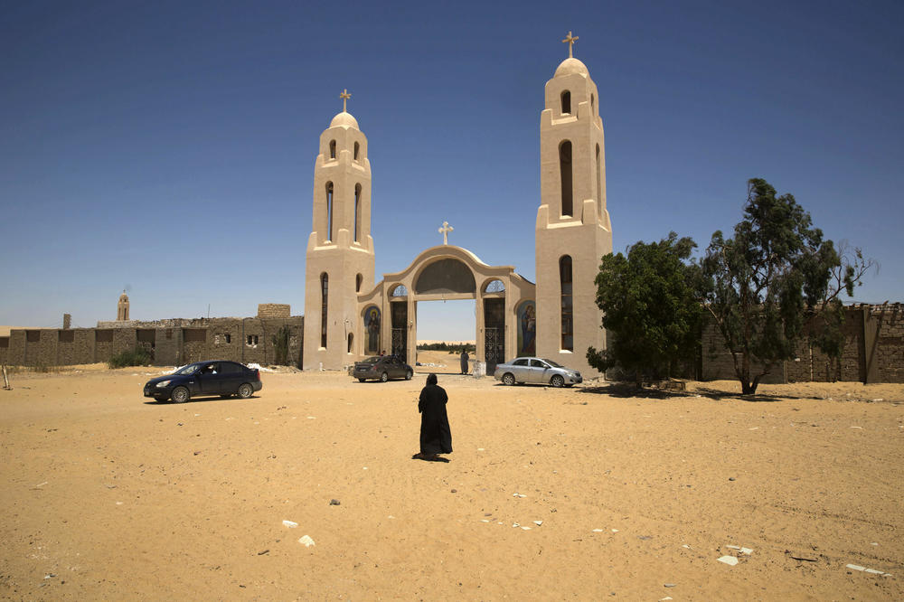 TERORISTIČKI NAPAD NA HRIŠĆANE U EGIPTU: 7 Kopta ubijeno, 14 ranjeno na putu za manastir! Strahuje se da broj žrtava nije konačan!