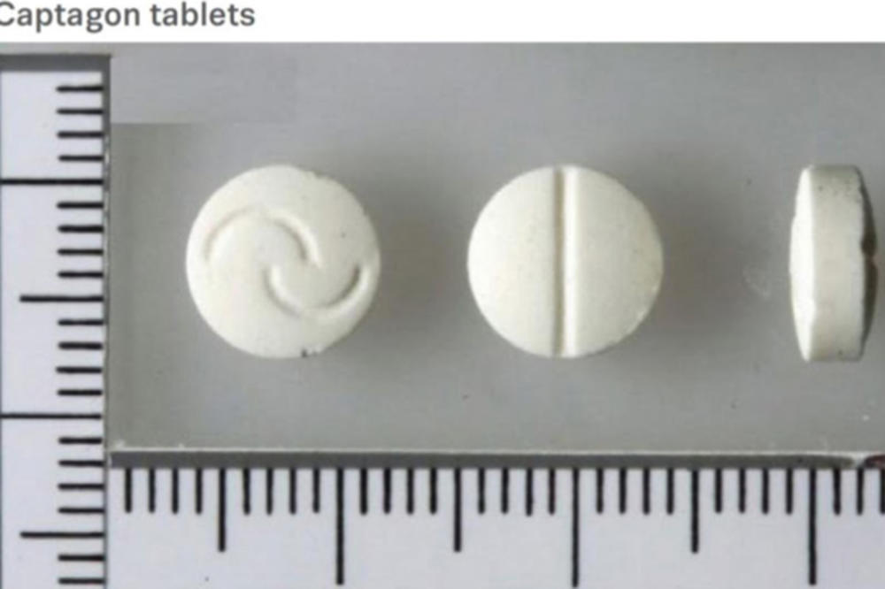 STRAŠNO! MIGRANTI NAM DONOSE DROGU SA RATIŠTA: Lako ćete je prepoznati - bela tableta sa dva polumeseca